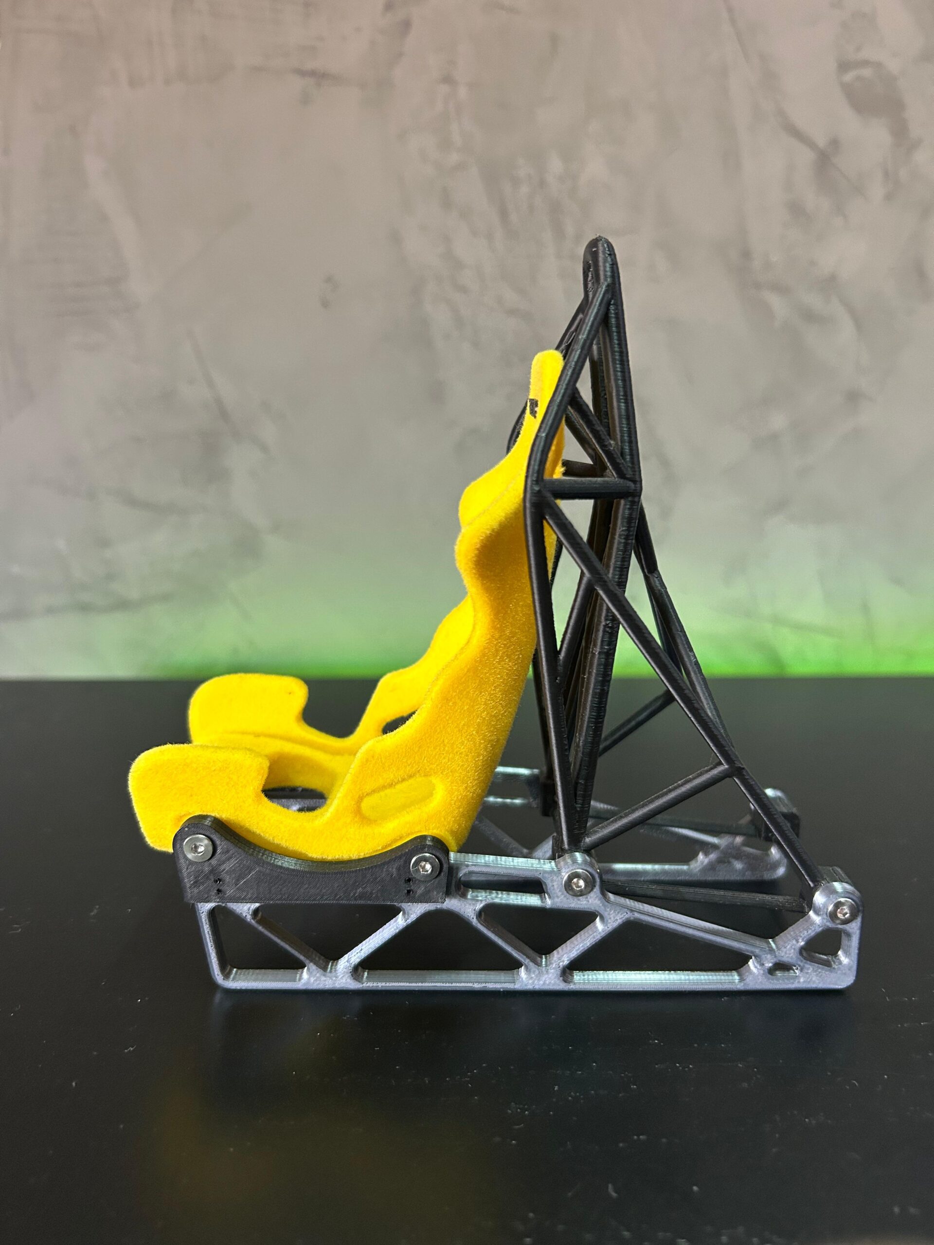 Suporte Para Celular Banco Recaro Amarelo (Aveludado) - Imagem 3